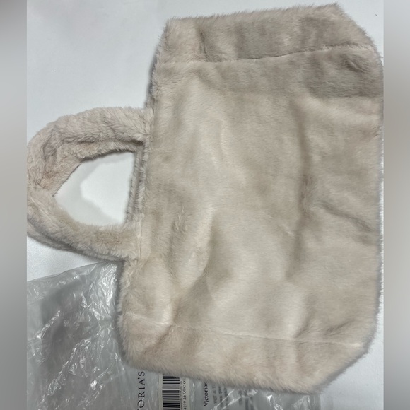 Brand new Victoria’s Secret tote bag - Picture 8 of 8